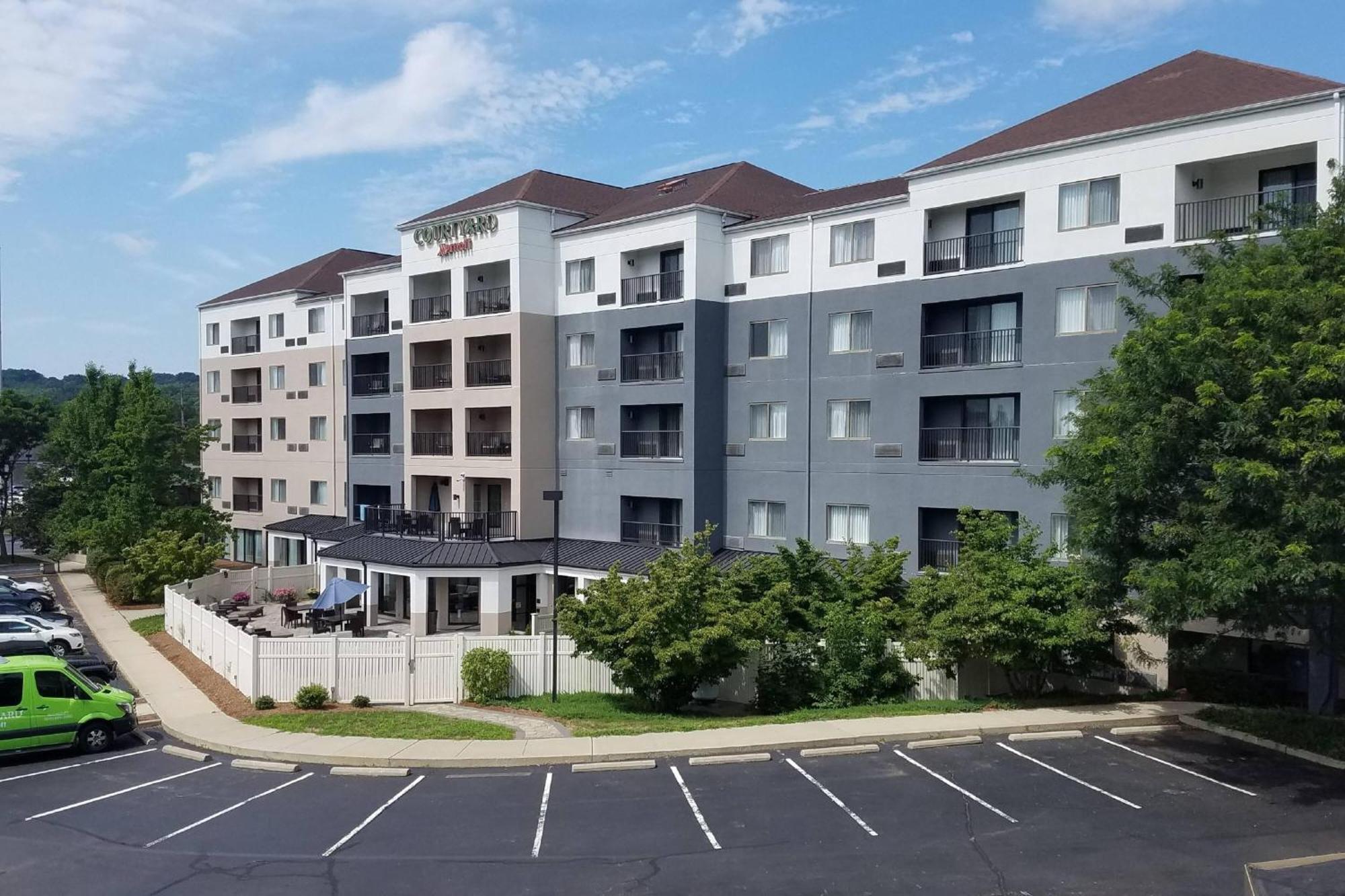 Courtyard By Marriott Norwich Hotel Kültér fotó