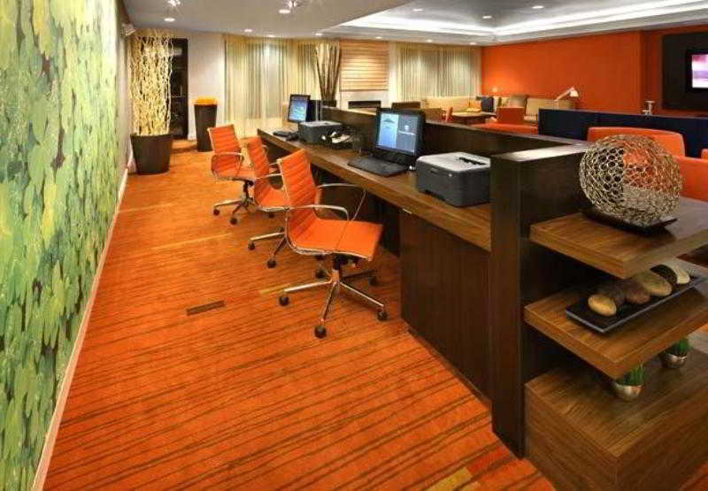Courtyard By Marriott Norwich Hotel Kültér fotó
