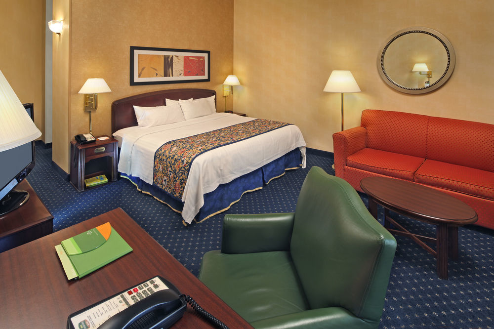 Courtyard By Marriott Norwich Hotel Szoba fotó